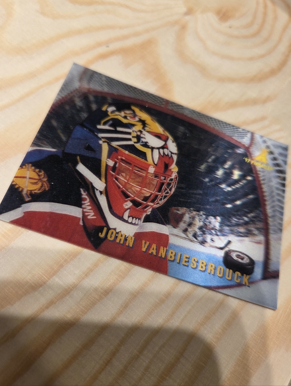 1997 McDonald's x Pinnacle NHL Collectible 3D Hockey Cards (Set of 3) - Picture 7 of 8